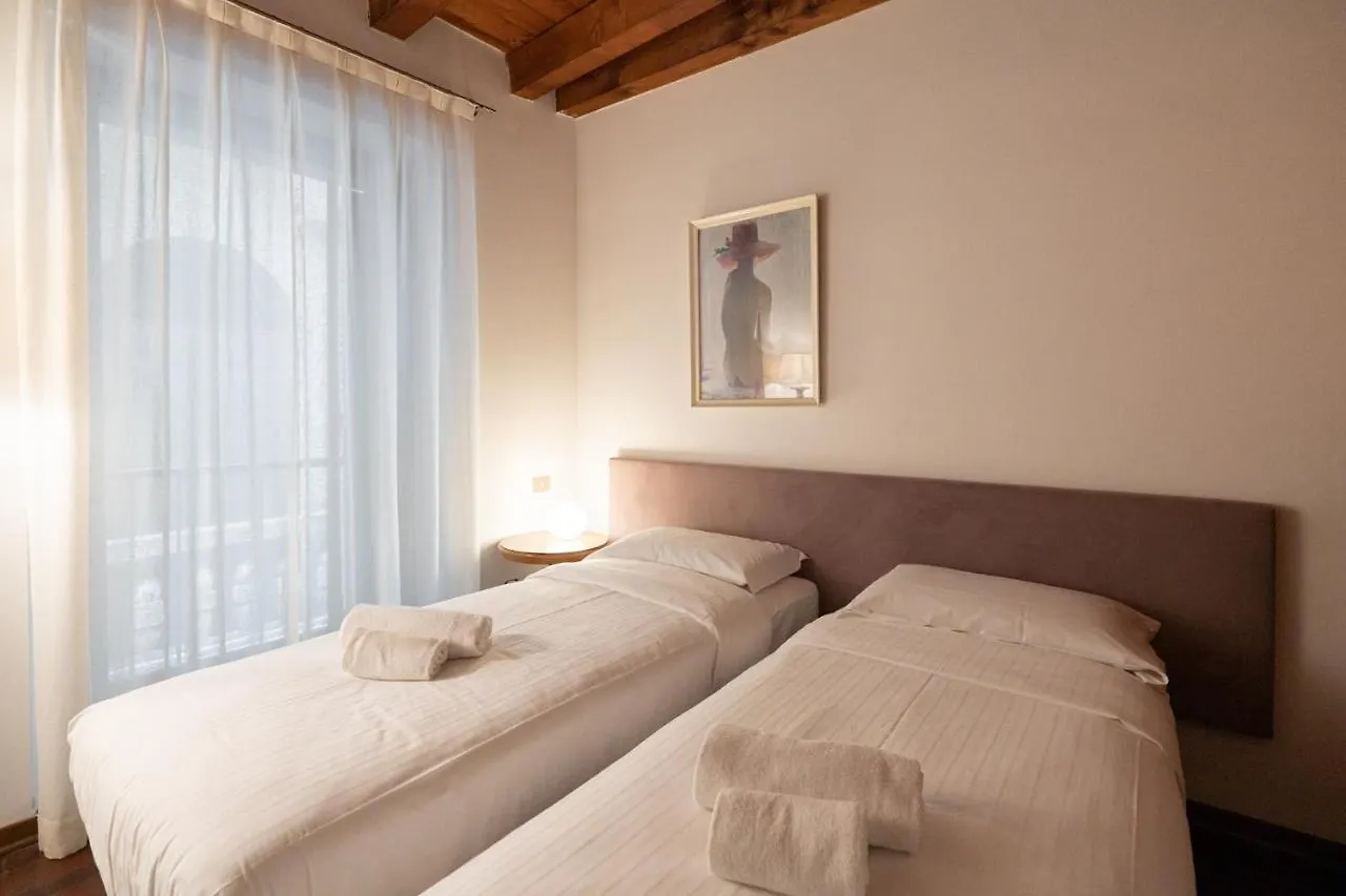 Domus Verona - Centralissima E Antica Residenza Cappello Appartement